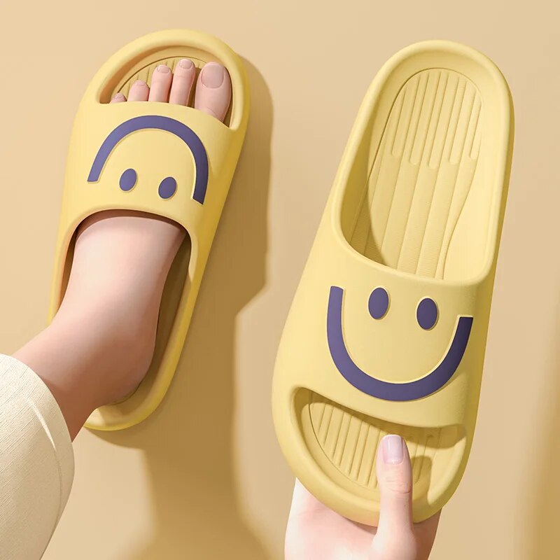 Women'S Shoes To Men'S - Chaussons nuage visage souriant pour femmes