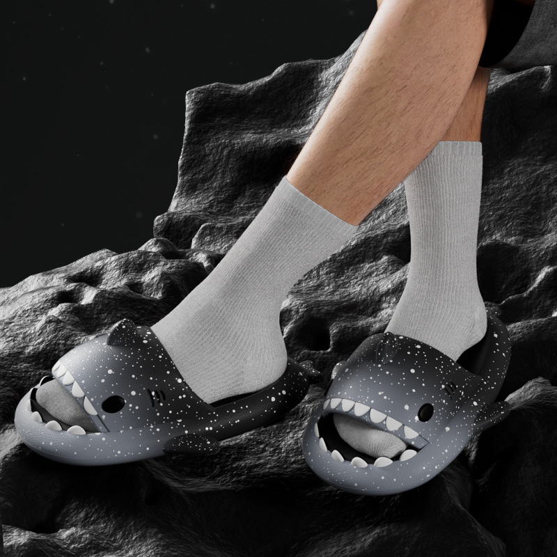Pantoufles de requin de dessin - Women'S Shoes To Men'S avis et prix